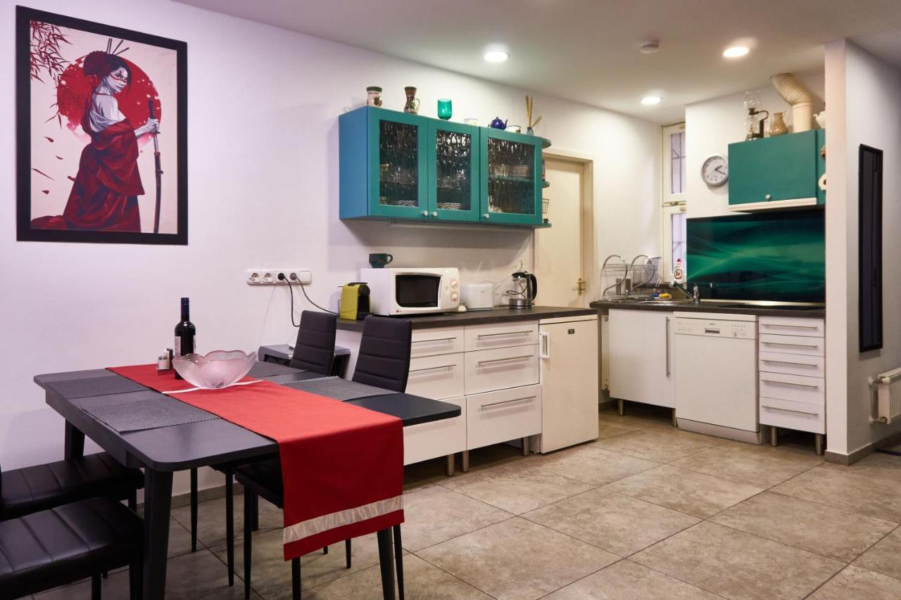 Ili Apartment Budapeste Exterior foto